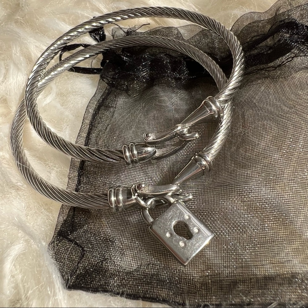 Set of 2 Champs-Élysées Cable Charm Bracelets